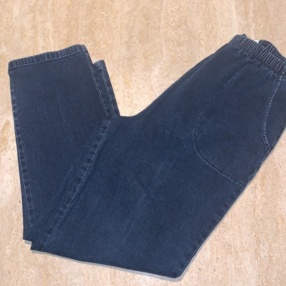 Denim and company size PM, pullover jeans in great condition - Picture 2 of 5